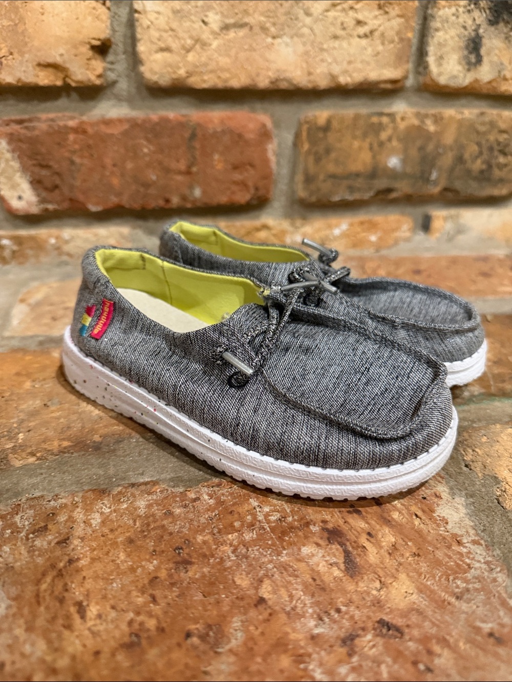 HeyDude Girls sz K9 in Sparkle Heather Gray